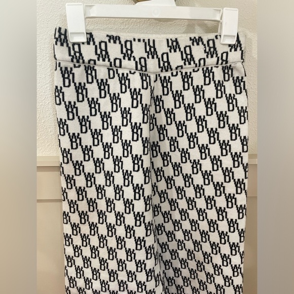 We11done Black and White Logo Knit Jacquard Pants Wool Cashmere - Picture 6 of 16